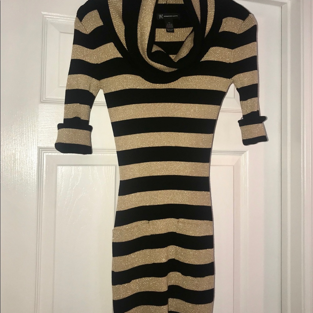 1/4 sleeve sweater